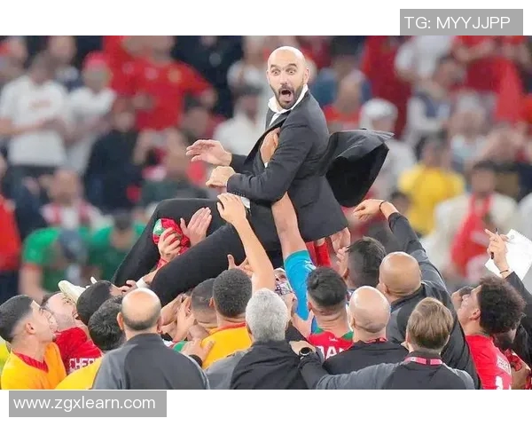 揭秘足球明星私生活：他们场外的真实一面与背后的故事